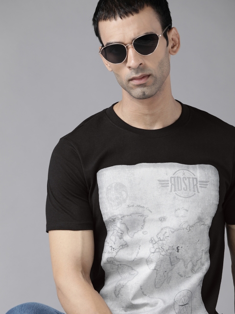 

Roadster Men Black & Off-White Colourblocked Cotton T-shirt