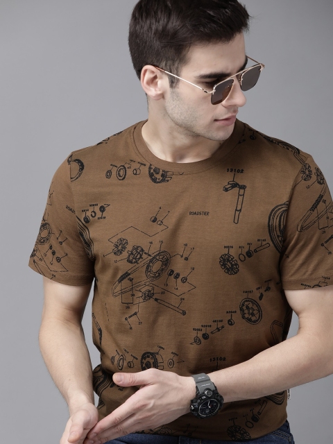 

Roadster Men Olive Brown Black Pure Cotton Biker Print Pure Cotton T-shirt