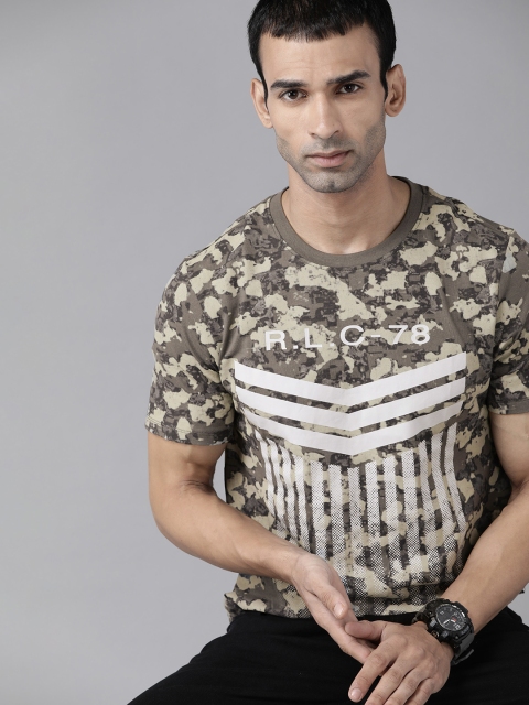 

Roadster Men Grey & White Camouflage Printed Cotton T-shirt