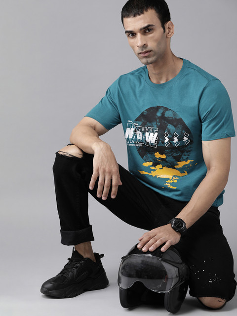 

Roadster Men Teal Blue & Black Graphic Print Cotton T-shirt