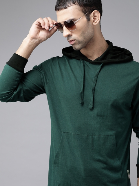 

Roadster Men Green Solid Pure Cotton Hooded Pure Cotton T-shirt