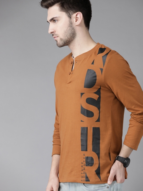 

Roadster Men Brown & Black Brand Logo Printed Cotton Henley Neck T-shirt