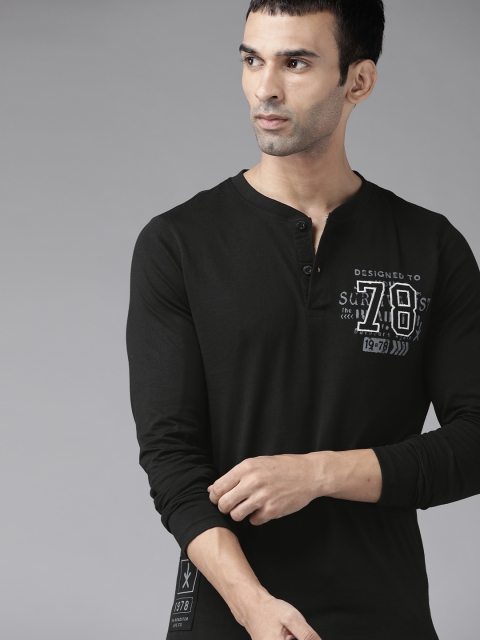 

Roadster Men Black Pure Cotton Solid Henley Neck T-shirt