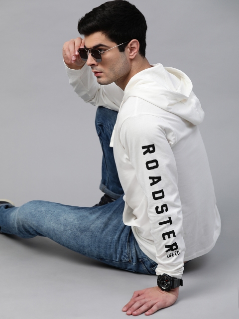 

Roadster Men White Solid Pure Cotton T-shirt