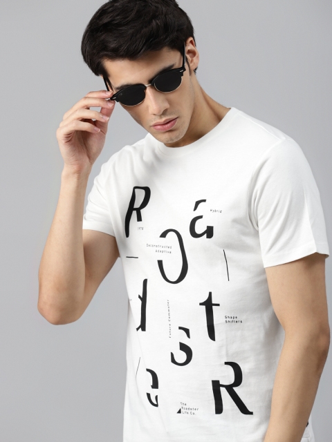 

Roadster Men White & Black Pure Cotton Typography Printed T-shirt