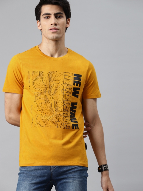

Roadster Men Mustard Yellow & Black Pure Cotton Typography Printed T-shirt