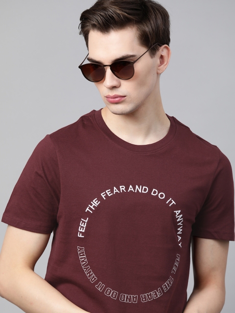 

Roadster Men Maroon White Typography Printed Pure Cotton T-shirt
