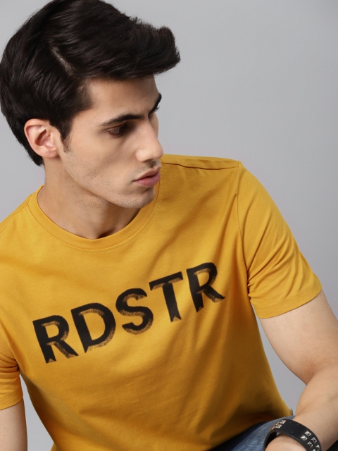 

Roadster Men Mustard Yellow Typography Printed Pure Cotton T-shirt