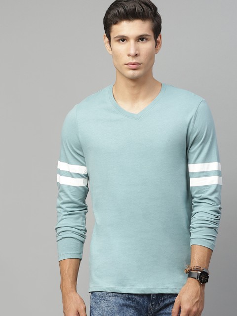 

Roadster Men Blue Pure Cotton V-Neck T-shirt