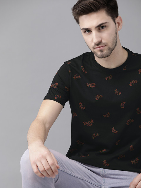 

Roadster Men Black Maroon Typography Printed Pure Cotton T-shirt