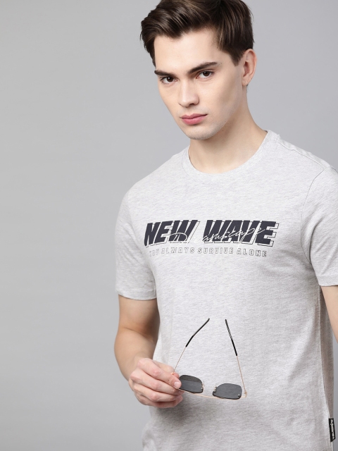 

Roadster Men Grey Melange Typography Printed T-shirt