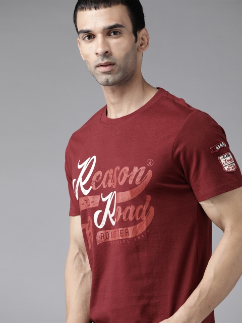 

Roadster Men Maroon & Orange Pure Cotton Typography Printed T-shirt