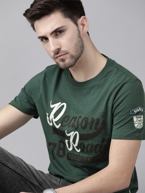 

Roadster Men Green & Black Pure Cotton Typography Printed T-shirt