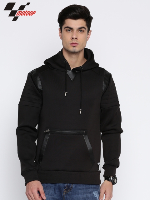 

RDSTR Men Black Solid Hooded Sweatshirt