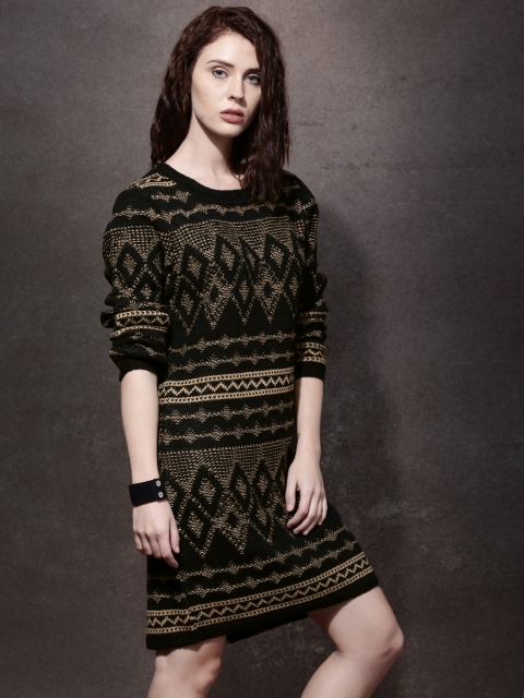 

Roadster Women Black & Beige Patterned Longline Sweater