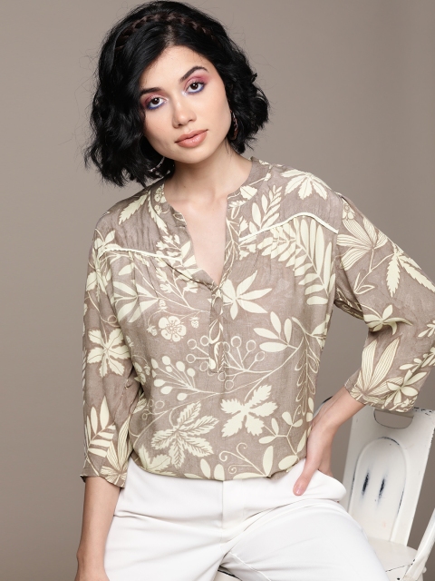 

Label Ritu Kumar Grey & Cream-Coloured Printed Mandarin Collar Regular Top