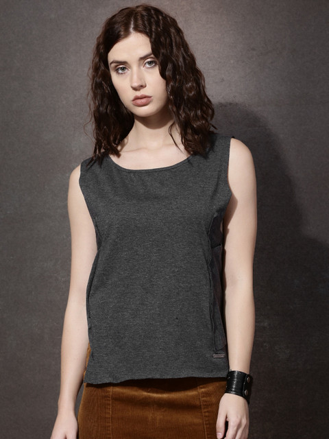 

Roadster Women Charcoal Grey Solid Round Neck T-shirt