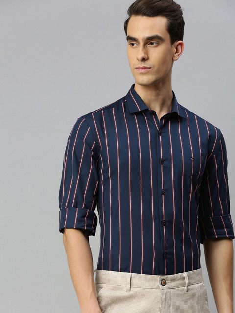 

Louis Philippe Sport Men Navy Blue & Red Slim Fit Striped Casual Shirt
