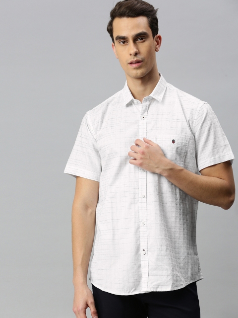 

Louis Philippe Sport Men White & Black Slim Fit Checked Pure Cotton Casual Shirt