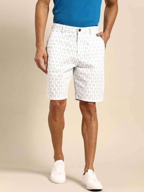 

United Colors of Benetton Men White & Blue Printed Comfort Fit Chino Shorts