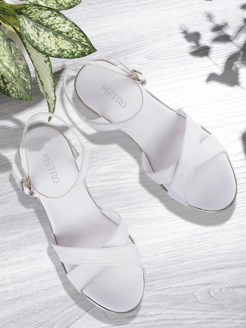 

Metro Women White Solid Sandals