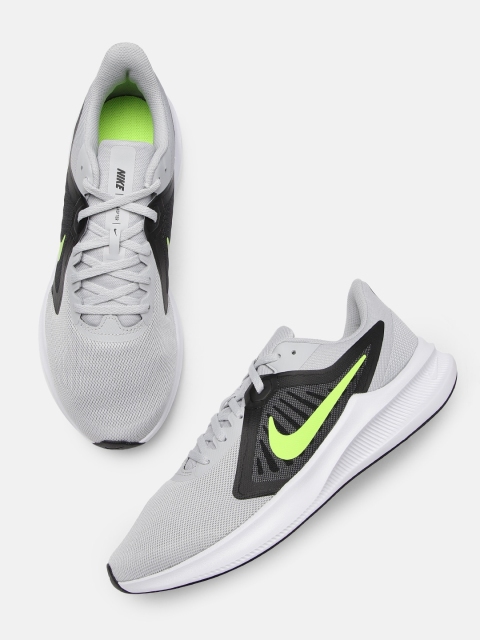 

Nike Men Grey DOWNSHIFTER 10 Running Shoes
