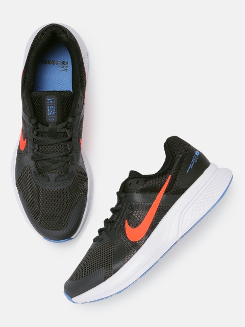 

Nike Men Black RUN SWIFT 2 Running Shoes