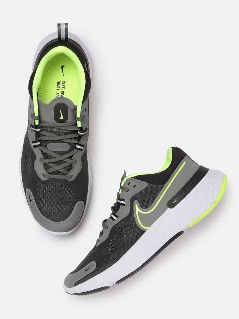 

Nike Men Black & Grey REACT MILER 2 Running Shoes