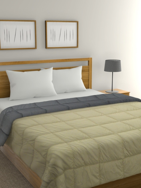 

Raymond Home Beige & Grey Solid AC Room 110 GSM Double Bed Quilt