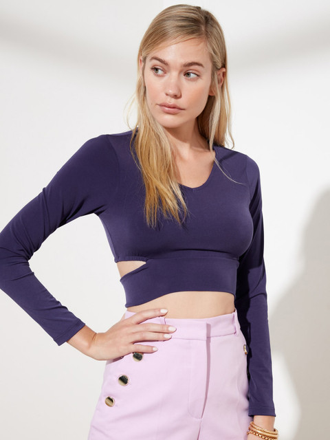 

Trendyol Women Navy Blue Solid Cut-Out Detail Cropped Fitted Top