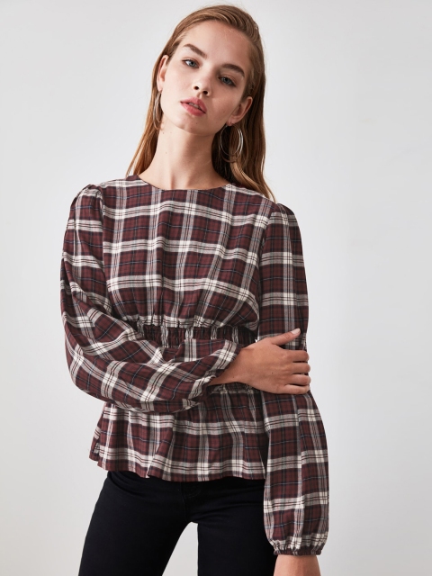 

TRENDYOL COLLECTION Women Burgundy & White Checked Smocked Puff Sleeves Cinched Waist Top