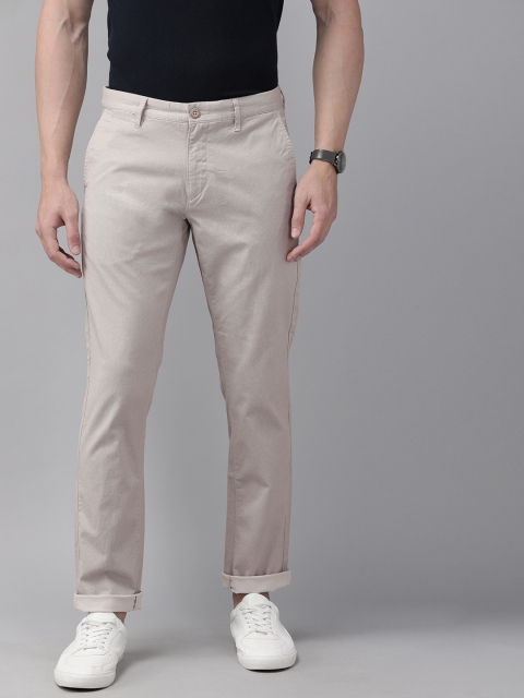 

U.S. Polo Assn. Men Beige Austin Trim Fit Geometric Printed Regular Trousers