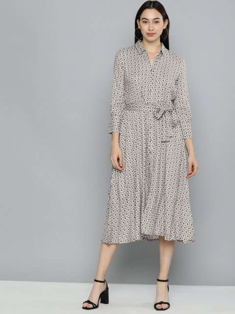 

Chemistry Women Grey & White Floral Printed Shirt Dress