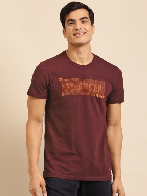 

United Colors of Benetton Men Burgundy Pure Cotton Printed Round Neck Pure Cotton T-shirt