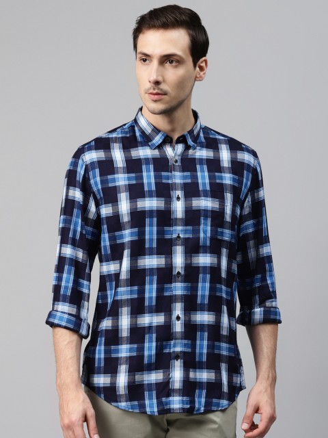 

Blackberrys Men Blue & White Pure Cotton Slim Fit Checked Casual Shirt