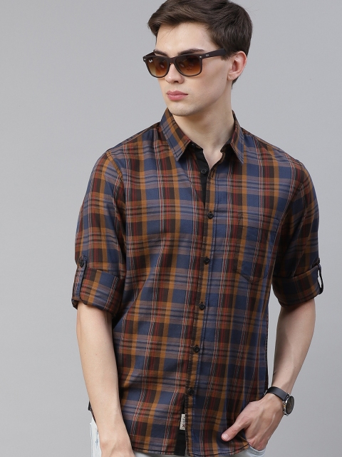 

Roadster Men Navy Blue & Mustard Checked Pure Cotton Regular Fit Casual Shirt