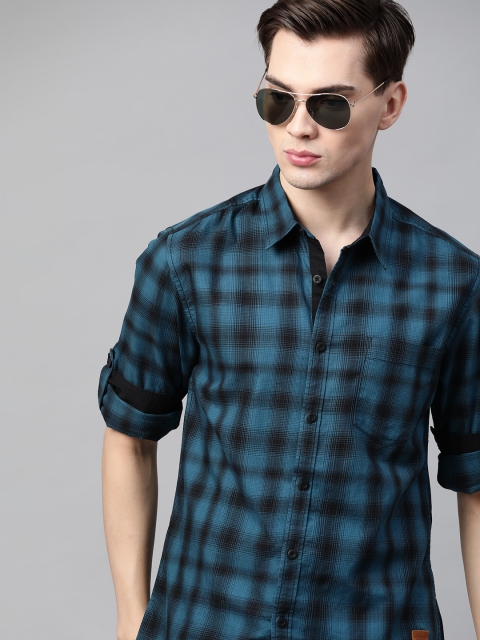 

Roadster Men Blue & Black Pure Cotton Checked Chest Pocket Casual Shirt