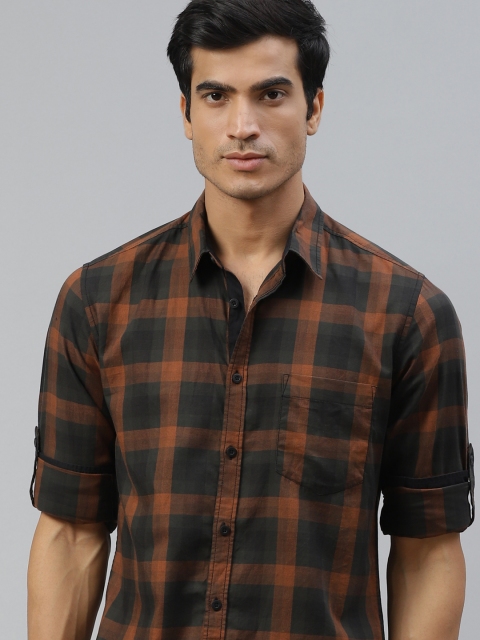 

Roadster Men Black & Rust Orange Checked Pure Cotton Regular Fit Casual Shirt
