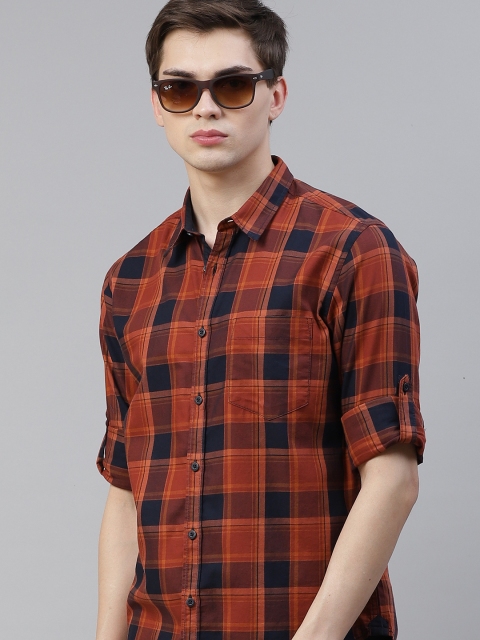 

Roadster Men Rust Orange & Navy Blue Regular Fit Checked Pure Cotton Casual Shirt