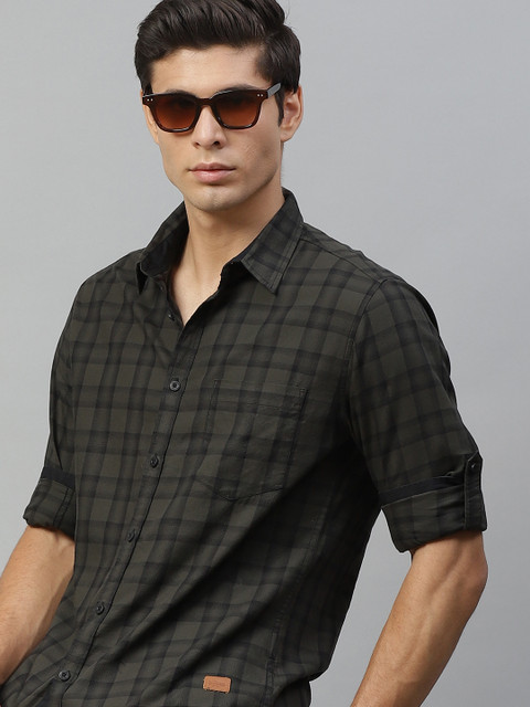 

Roadster Men Olive Green & Black Pure Cotton Checked Casual Shirt