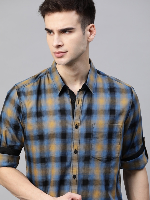 

Roadster Men Blue & Beige Tartan Checked Pure Cotton Casual Shirt