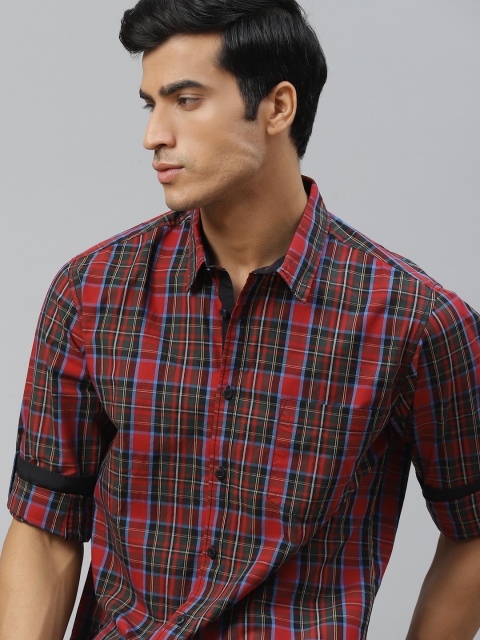 

Roadster Men Red & Green Cotton Regular Fit Checked Casual Shirt