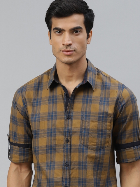 

Roadster Men Mustard Yellow & Blue Cotton Regular Fit Checked Casual Shirt