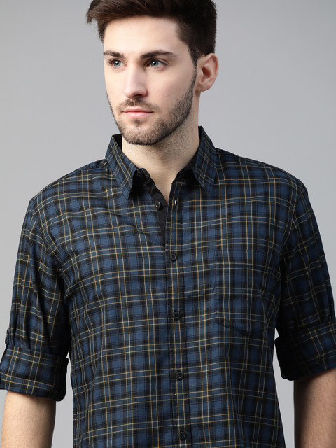 

Roadster Men Blue & Black Pure Cotton Checked Casual Shirt