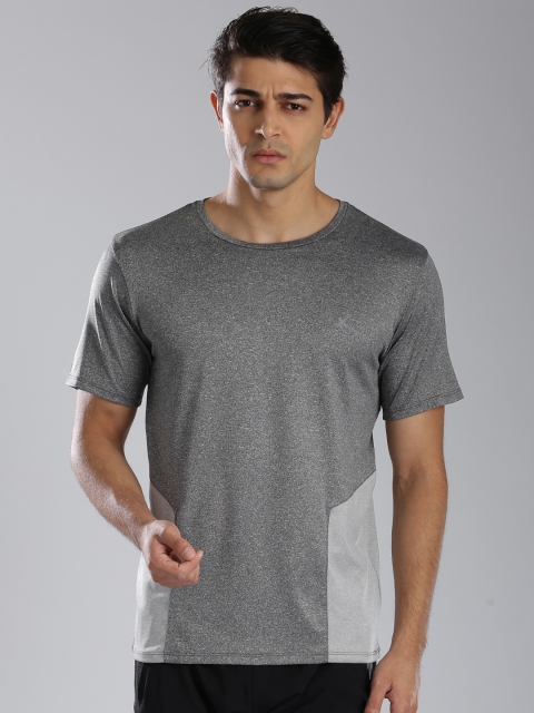 

HRX by Hrithik Roshan Men Grey Solid Running Round Neck T-Shirt