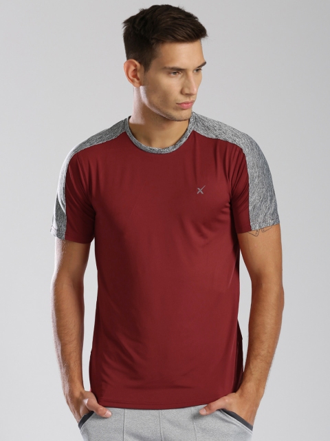 

HRX by Hrithik Roshan Men Maroon Colourblocked Active T-shirt