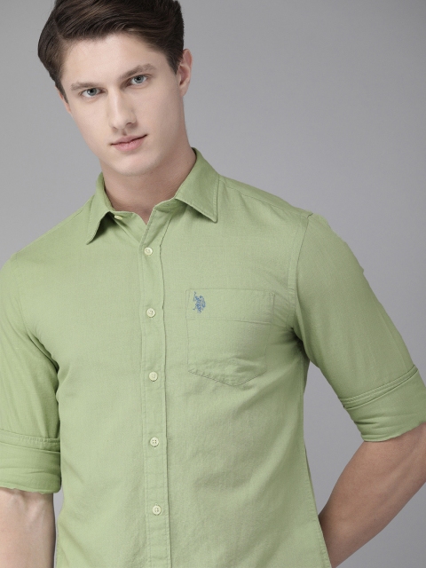 

U.S. Polo Assn. Men Green Tailored Fit Solid Casual Cotton-Linen Shirt