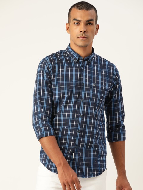 

RED & BLUE Men Navy Blue & White Pure Cotton Regular Fit Checked Casual Shirt