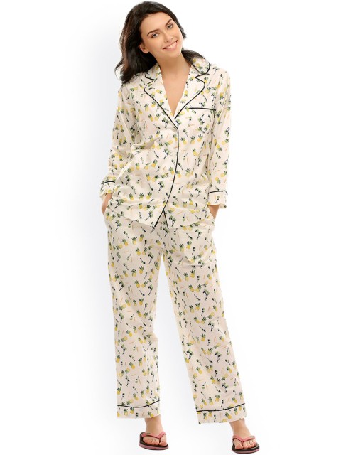 

Clovia Off-White Printed Night Suit NS0495P18