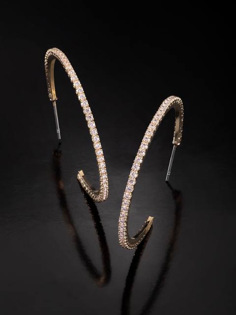 

Peora White & Gold-Toned Circular Hoop Earrings